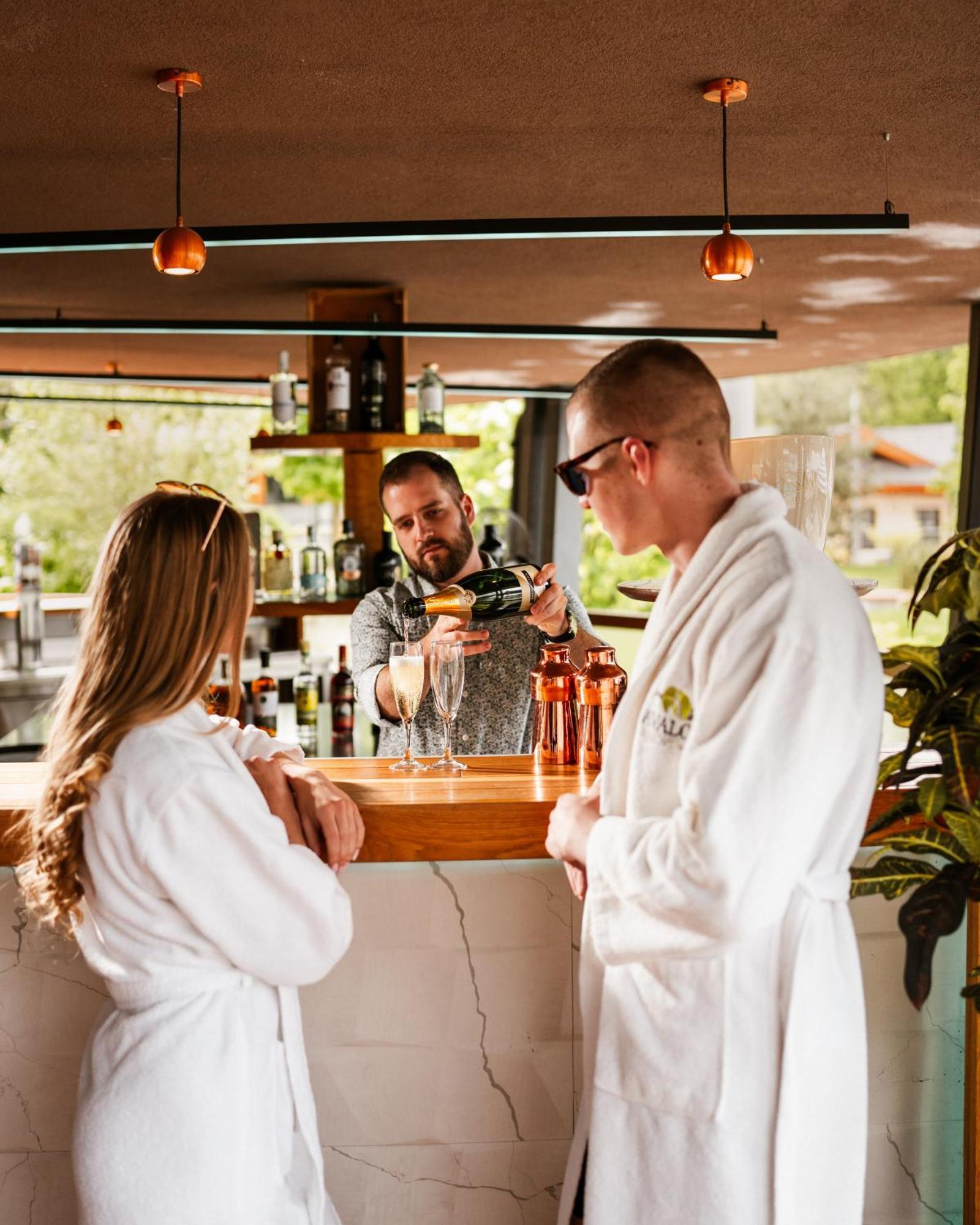 Avalon Resort & Spa Miskolc Exterior photo